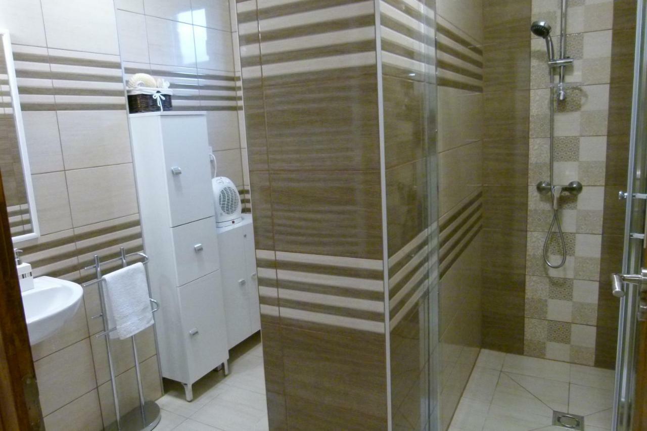 Wolf House Apartman Zalaegerszeg Bagian luar foto
