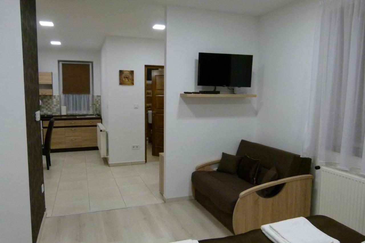 Wolf House Apartman Zalaegerszeg Bagian luar foto