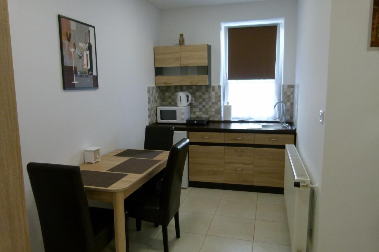 Wolf House Apartman Zalaegerszeg Bagian luar foto