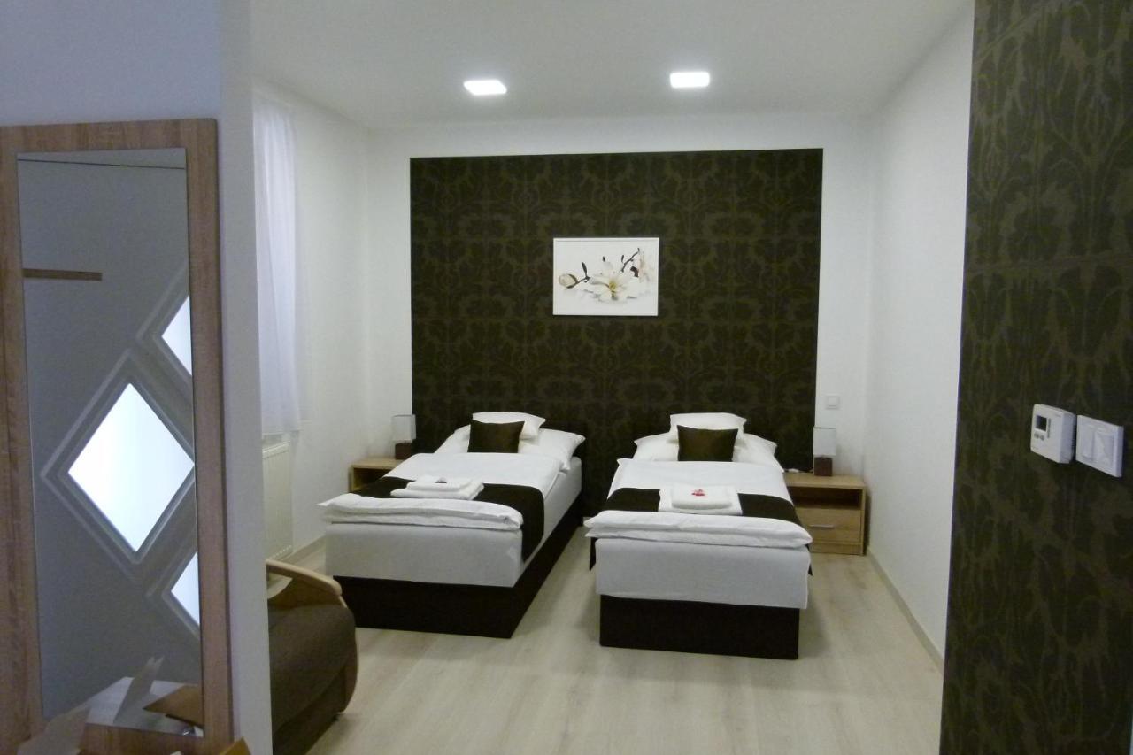 Wolf House Apartman Zalaegerszeg Bagian luar foto